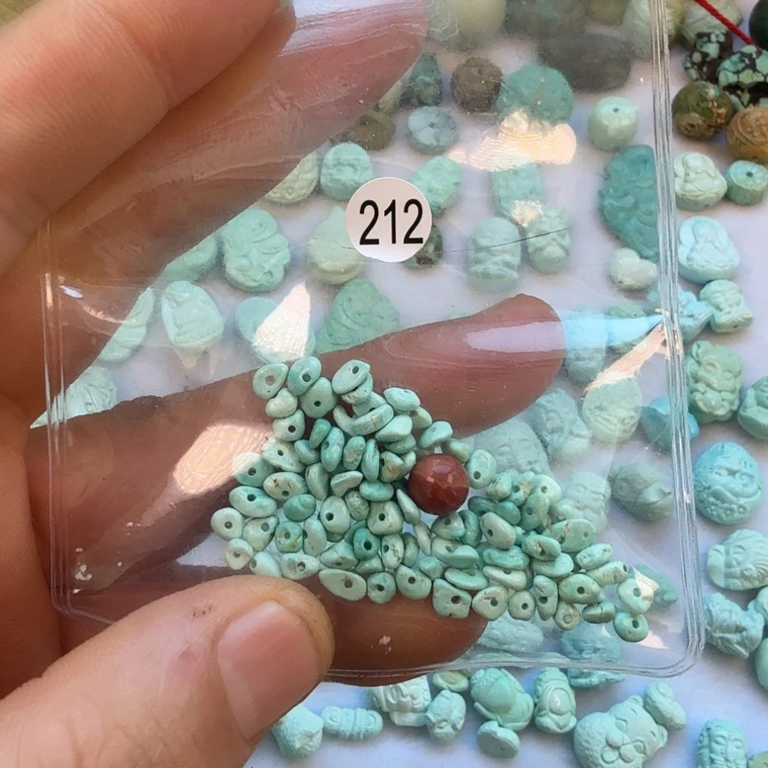 南红玛瑙未镶嵌珠宝奇石