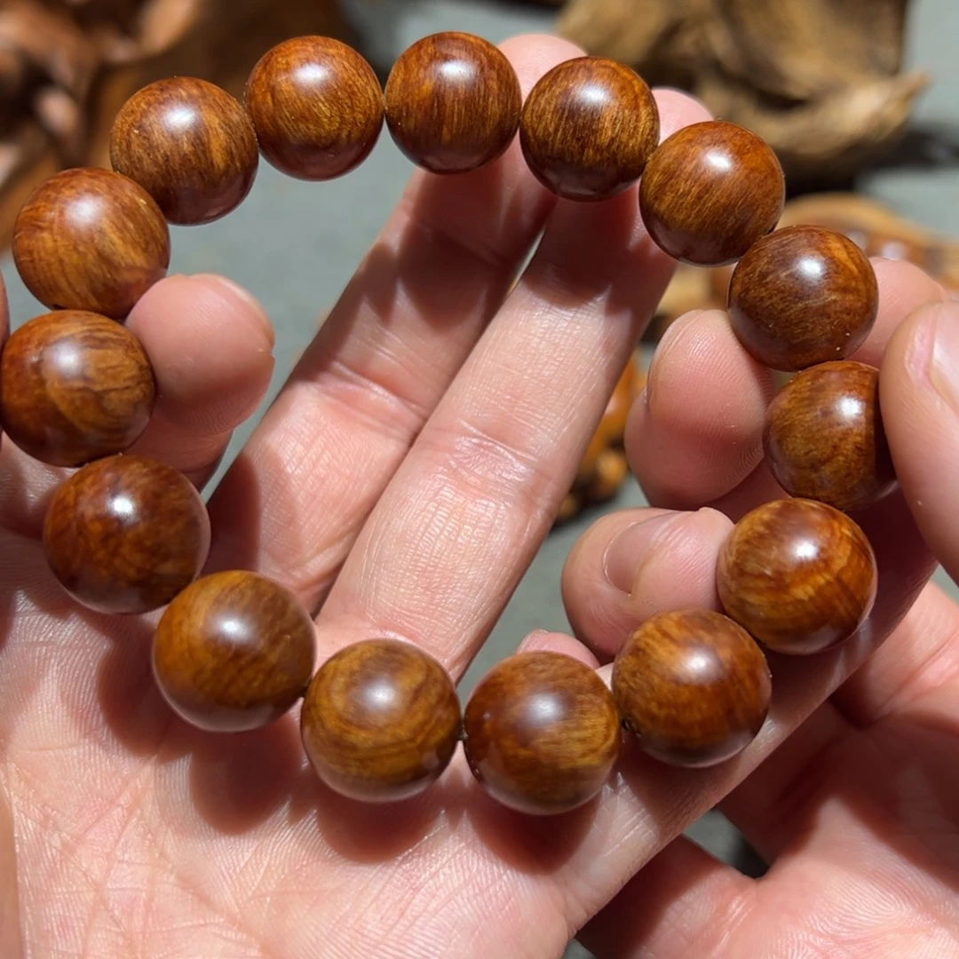 赶***张柏木（崖柏）北太行陈化崖柏