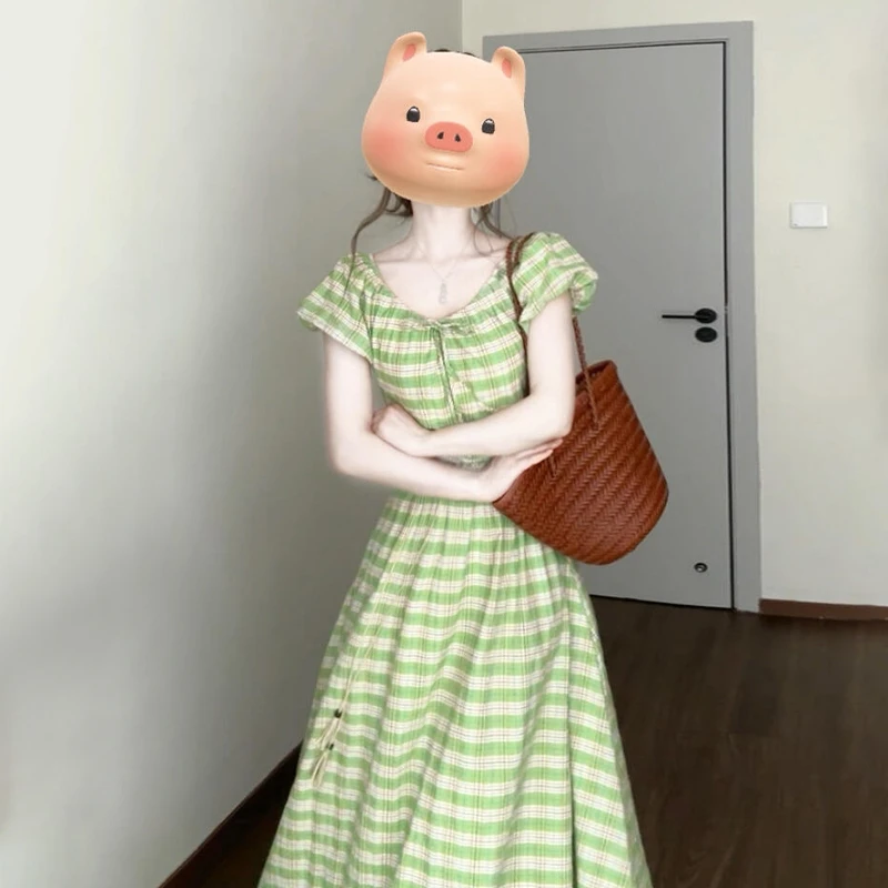 海边度假连衣裙子女夏季2025新款夏日绝美独特漂亮多巴胺掐腰长裙