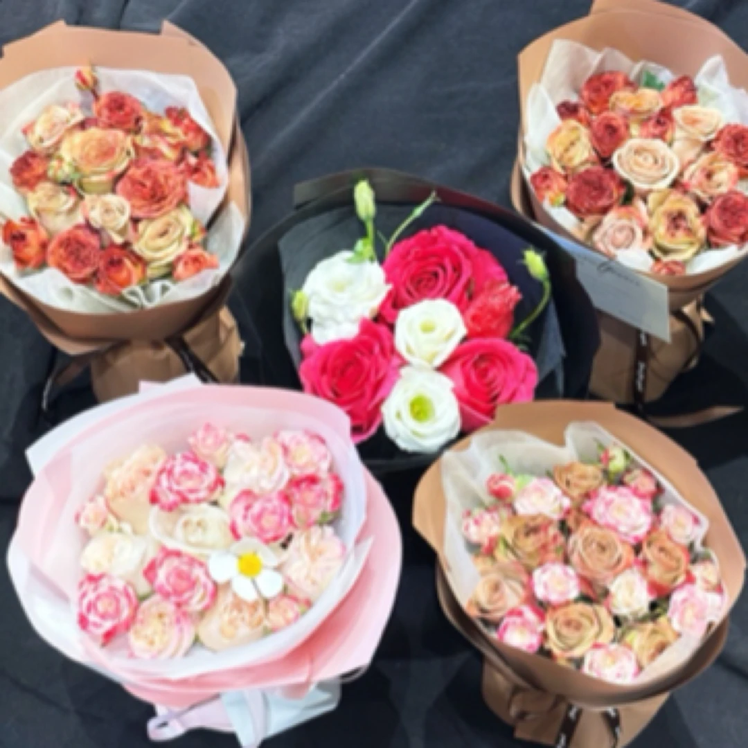情人节见面伴手礼小花束、款式随机