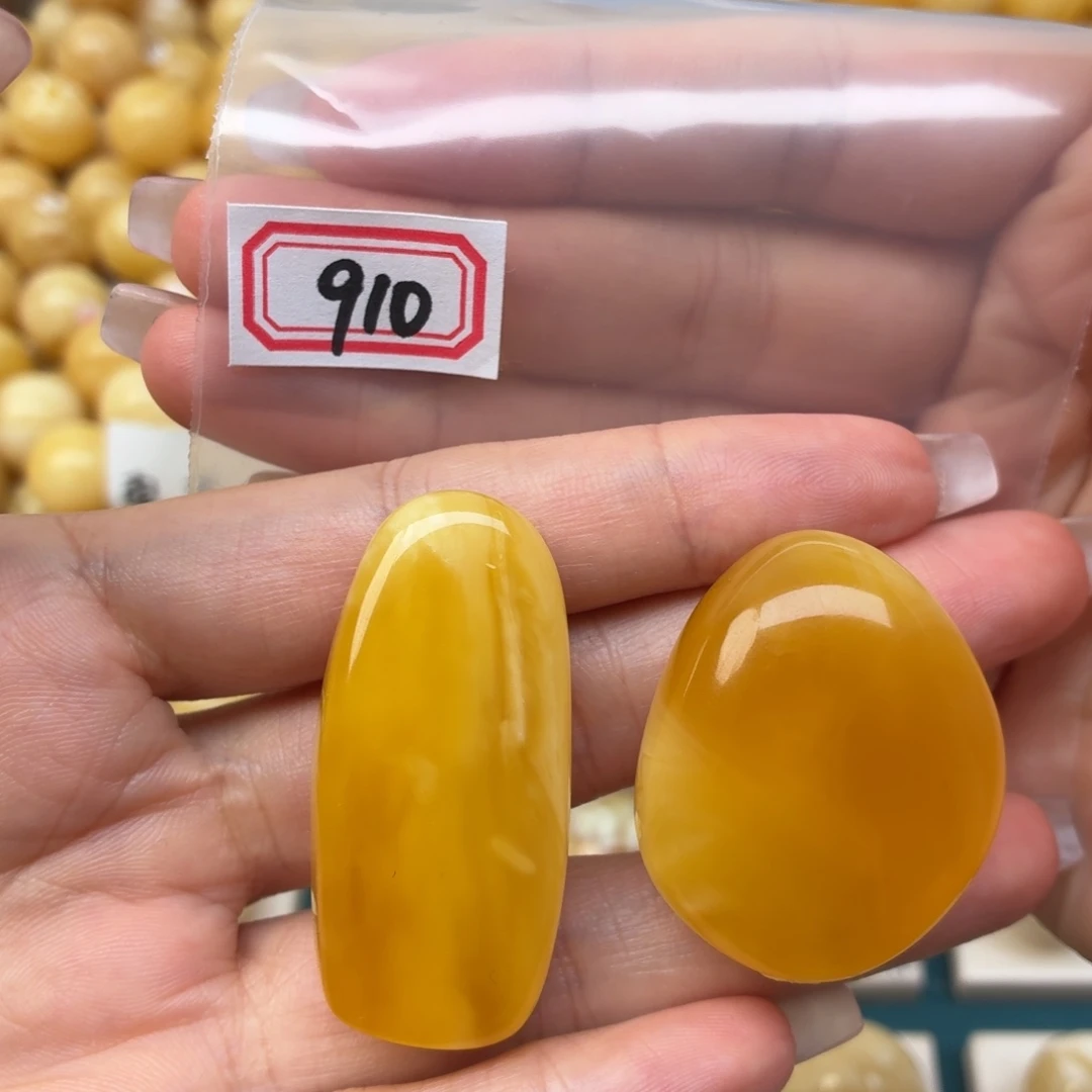 骑***路蜜蜡未镶嵌裸石单面原皮