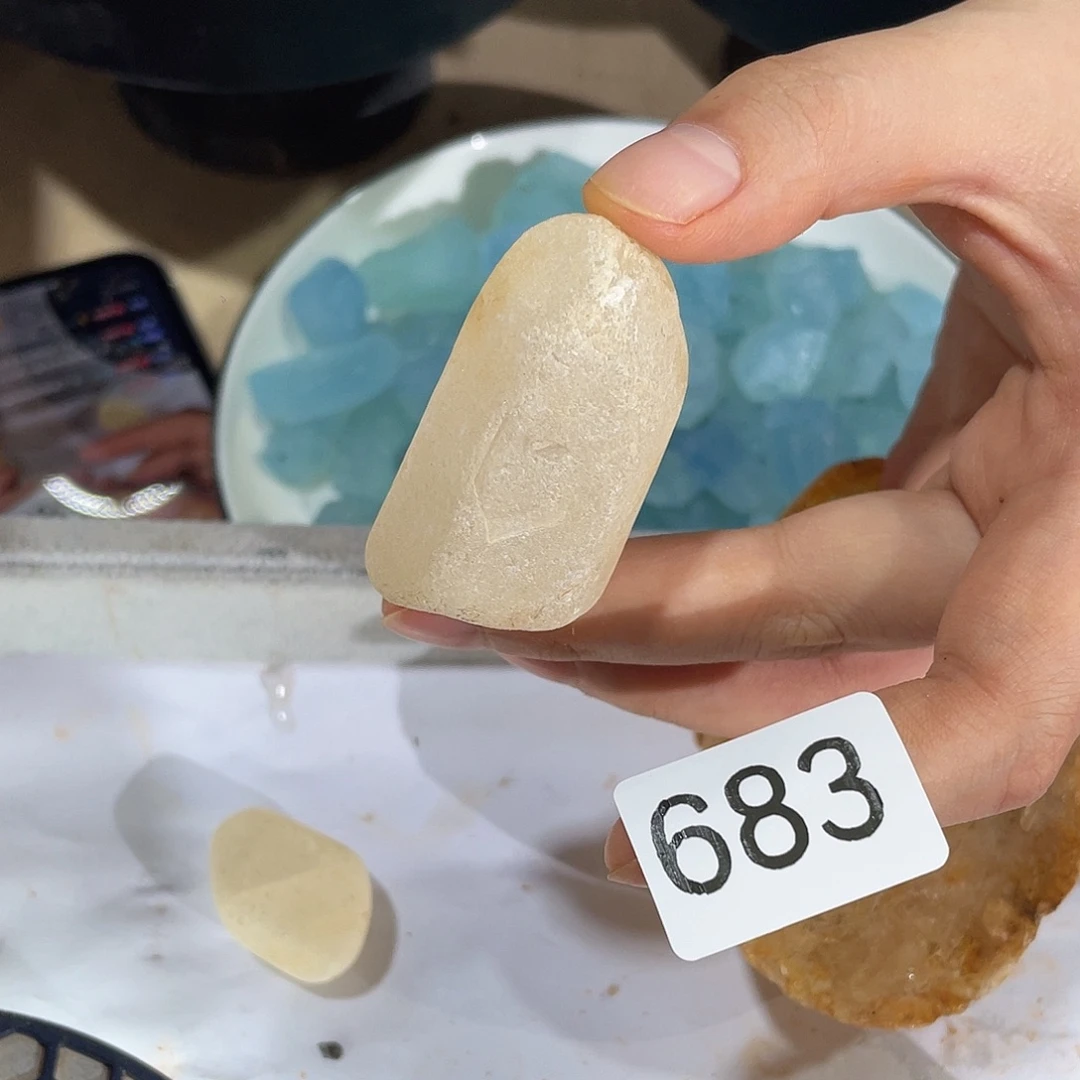 珠宝半成品未镶嵌水晶