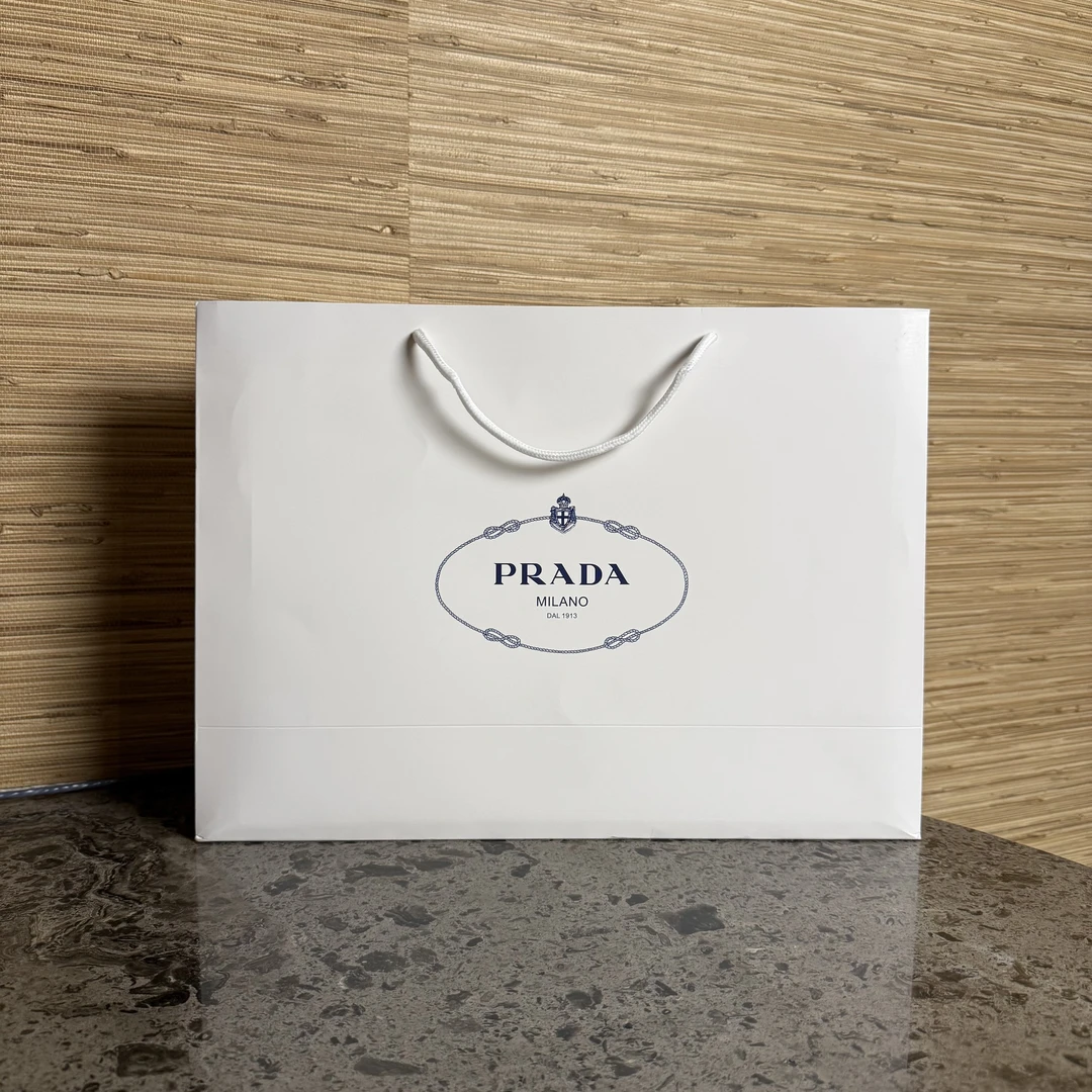 普拉达原装正品包装礼盒礼袋丝带，可单选