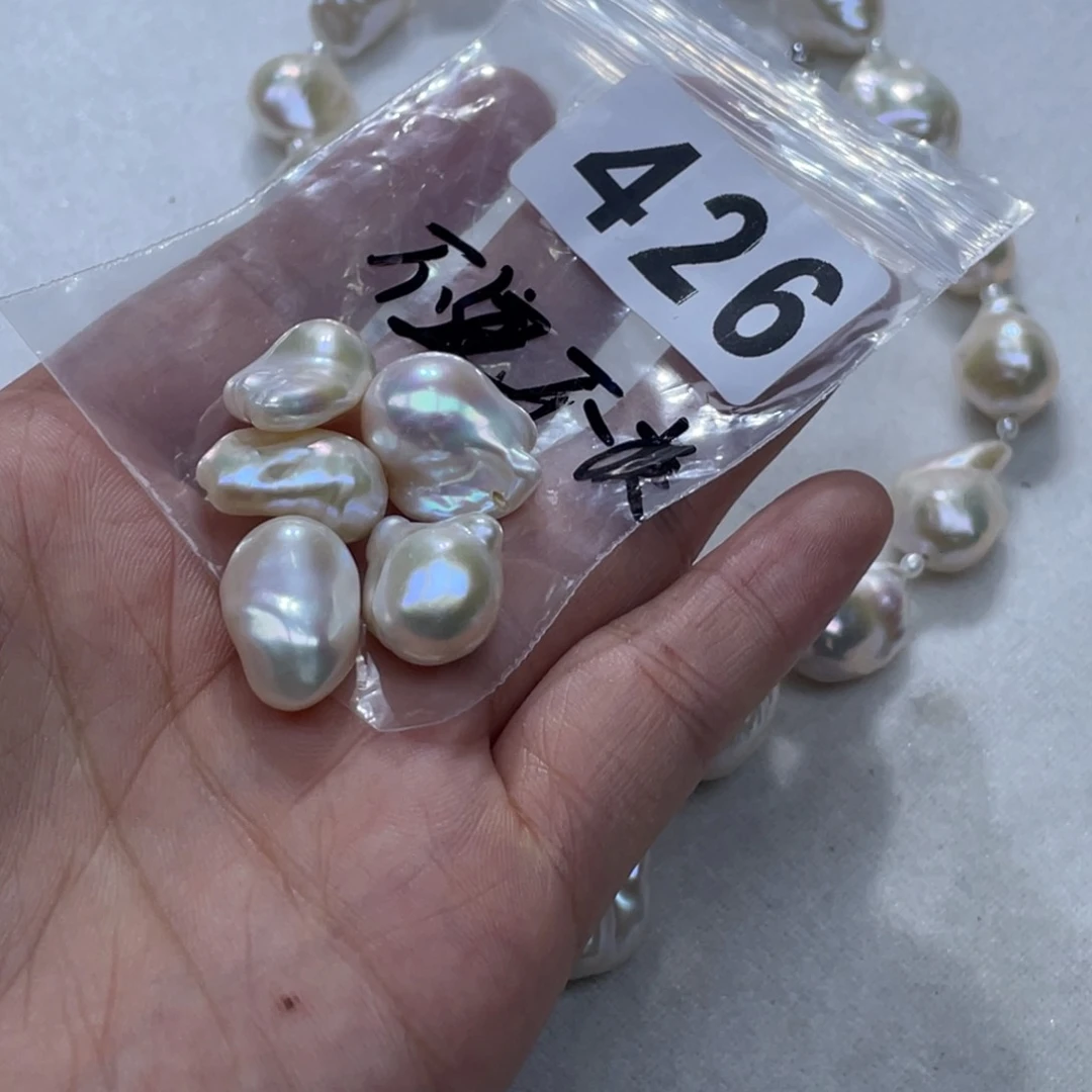 时***姐淡水珍珠未镶嵌颈饰