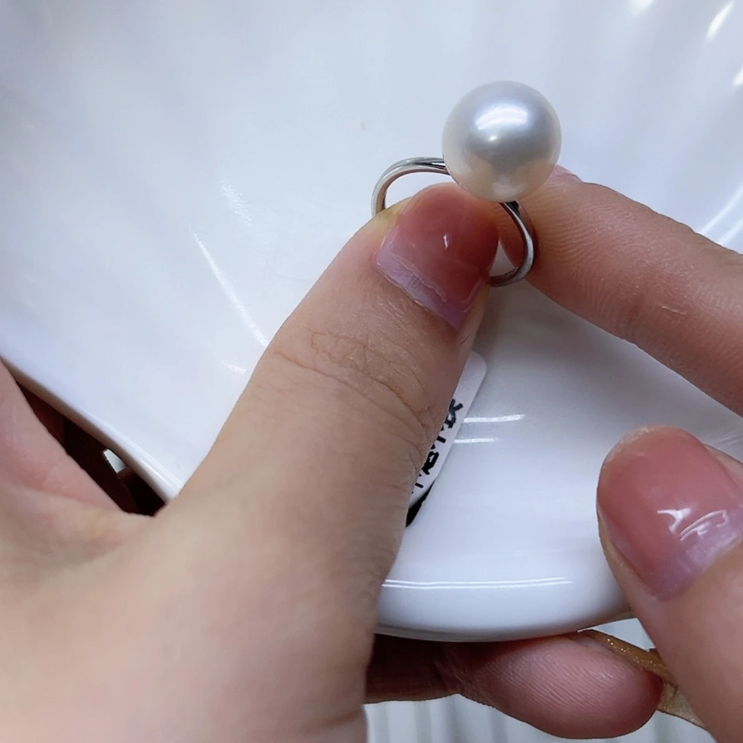 颈饰银S925镶嵌淡水珍珠