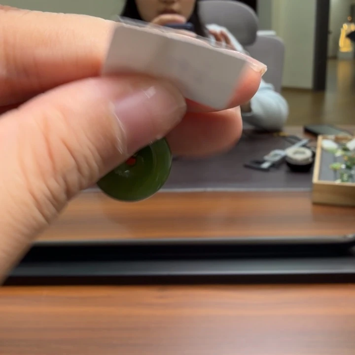 和田玉18K金镶嵌颈饰