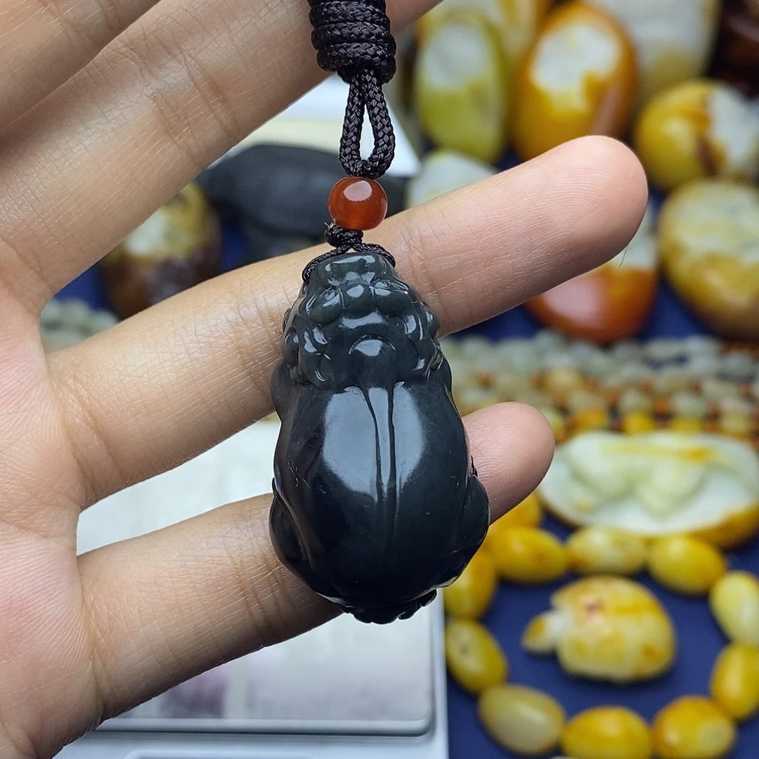 和田玉未镶嵌珠宝奇石