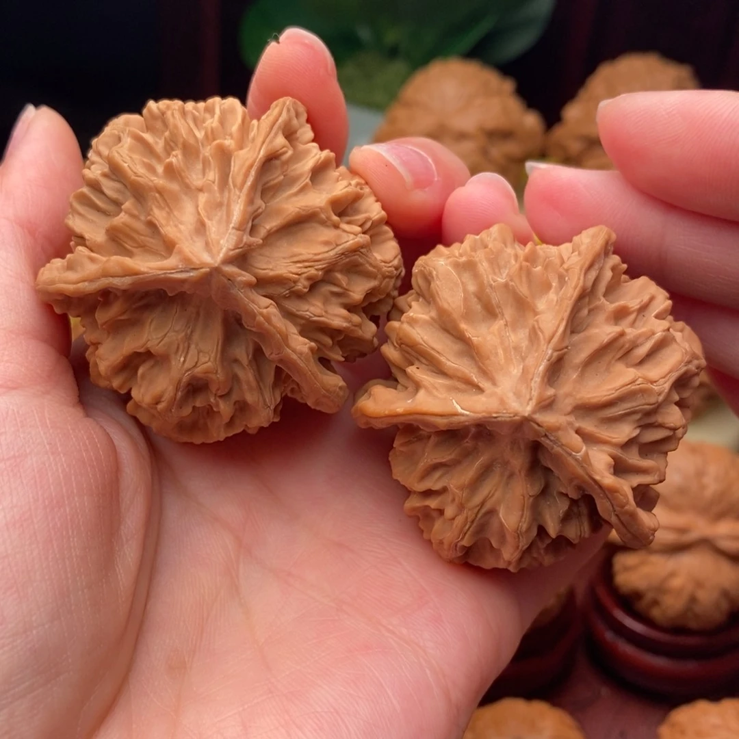 文玩核桃把件帝王奔47