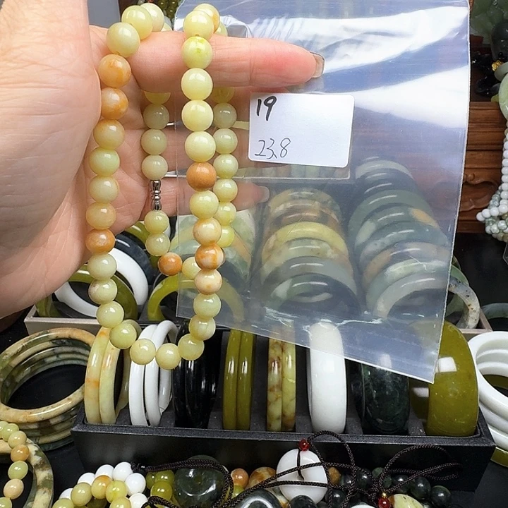 天***1未镶嵌蛇纹石玉手镯