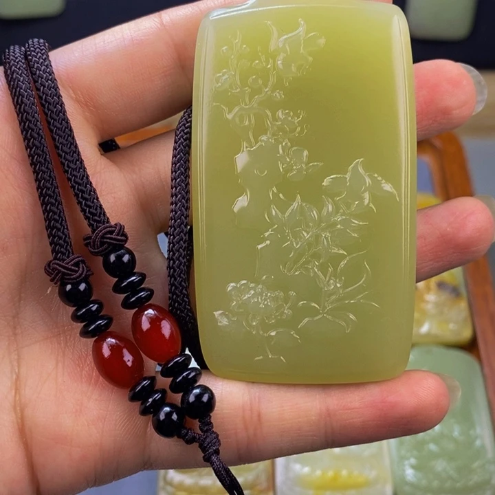 新疆昆仑山料 守 护 牌