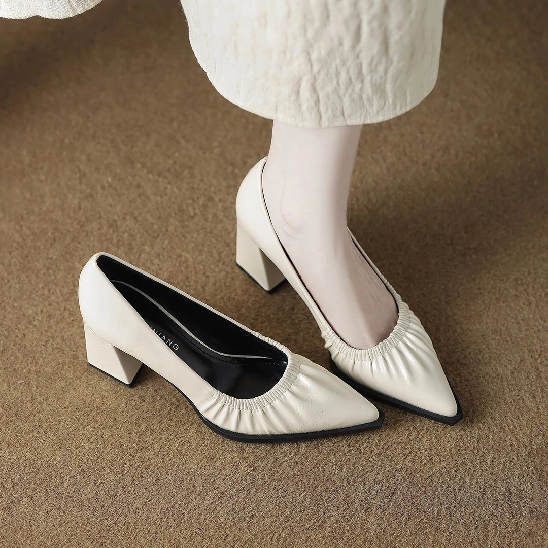 穿高跟鞋的吴大叔真皮巨好看褶皱浅口单鞋女2025秋款秋季不累脚时