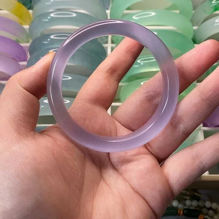 未镶嵌手镯石英岩玉
