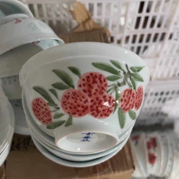 青瓷景德镇陶瓷两只微瑕