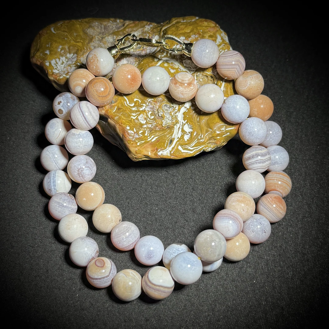 天然老矿扁鹊香玛瑙项链 多样性发其一B5039