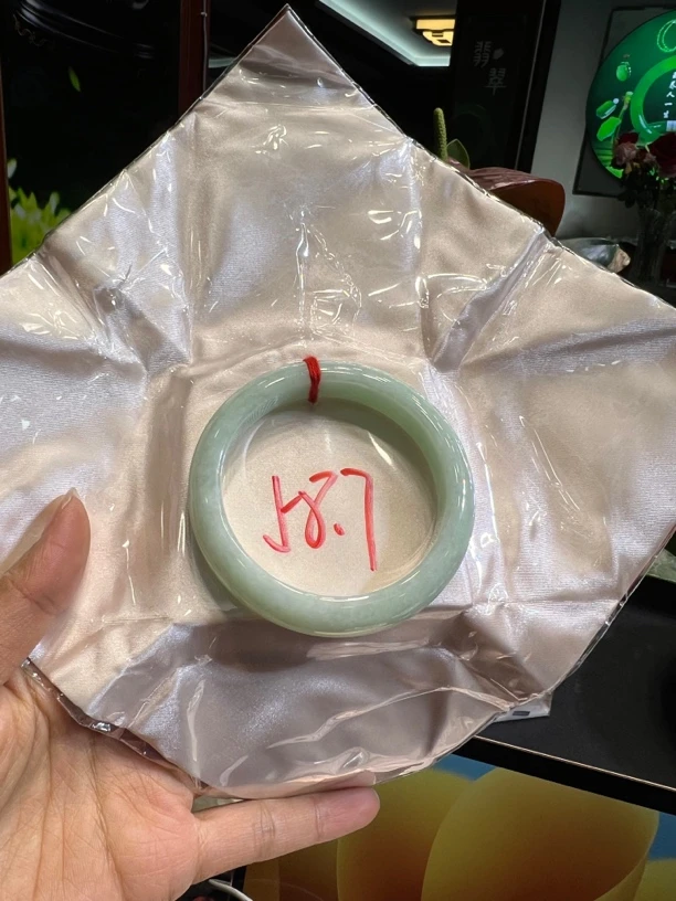 缅甸天然翡翠A货手镯58.7
