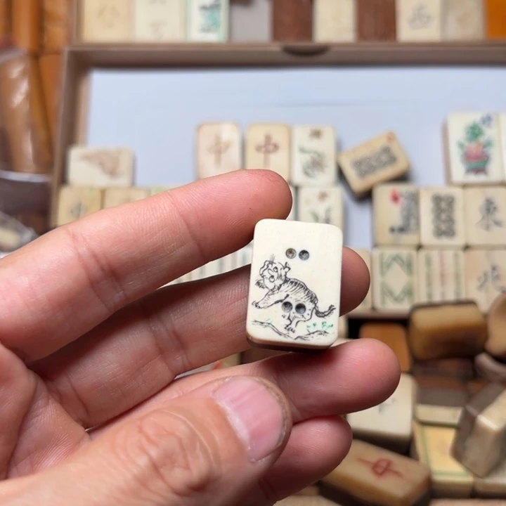 *****实心竹雕刻手把件