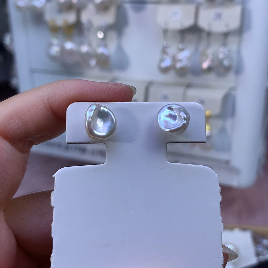 戛***ง非金属合金福利耳饰4696