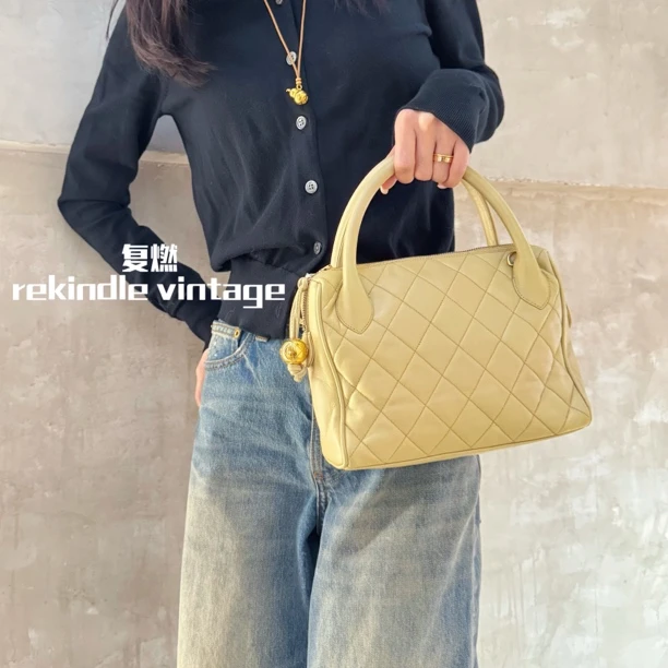 95新 Chanel/香奈儿 复燃精选/奶茶色全皮菱格纹手提包