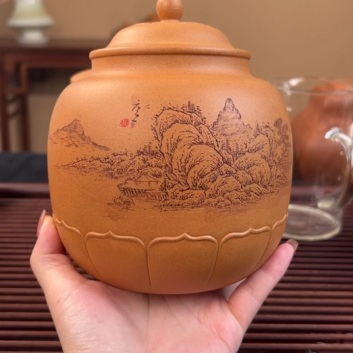 杨***，茶壶紫砂金黄段莲花茶叶罐