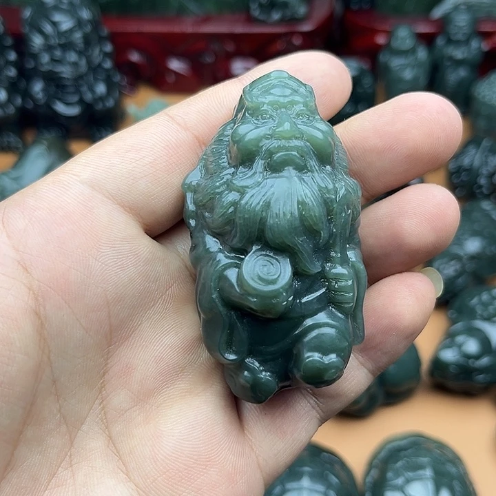 和田玉未镶嵌把件