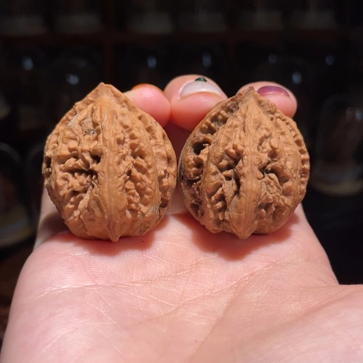 文玩核桃把件八棱