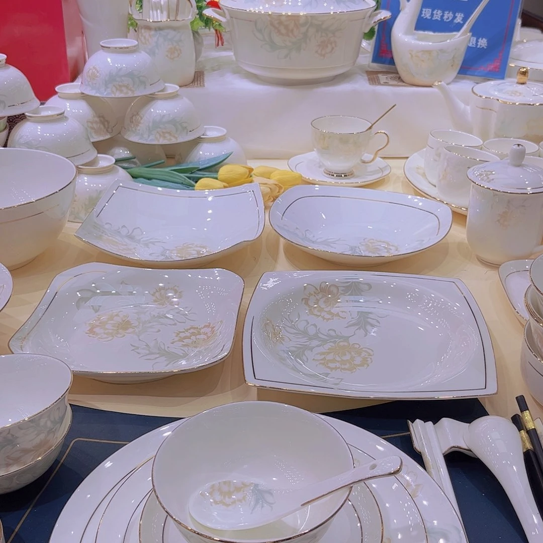 45%以上骨粉骨瓷圣*描金清雅米饭碗单拍