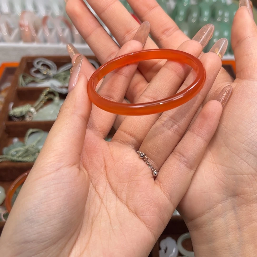 玛瑙/玉髓手镯未镶嵌?*