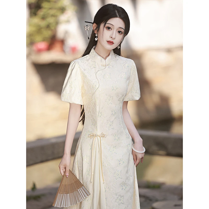 新中式国风年轻款少女中国风改良旗袍春季气质米色奥黛蕾丝连衣裙