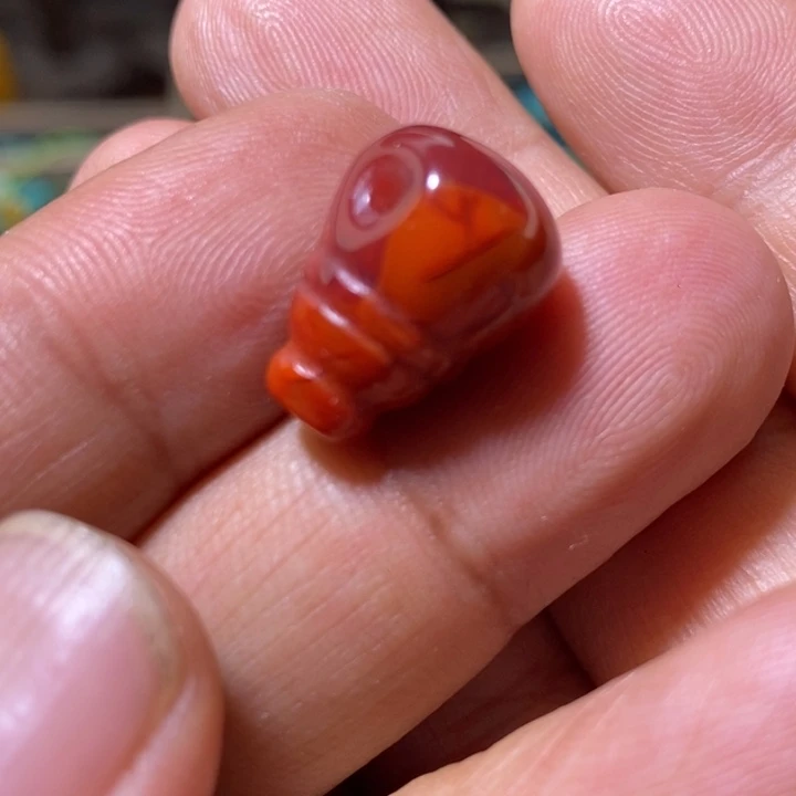 南红玛瑙配饰未镶嵌