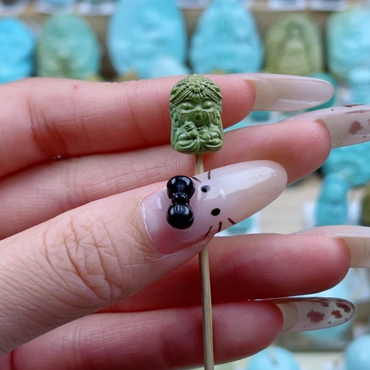 绿松石未镶嵌珠宝奇石