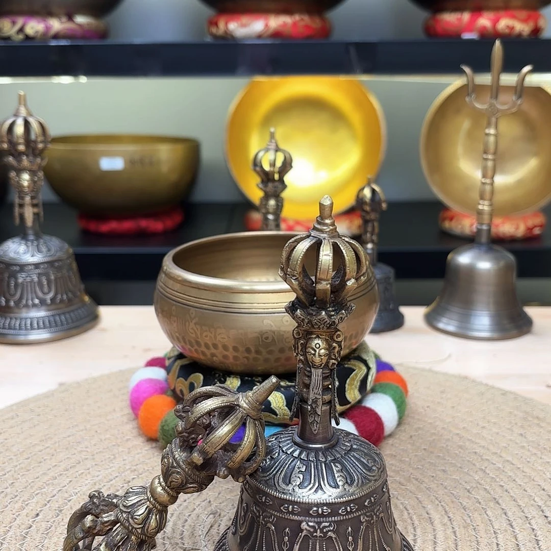 丽****敏颂钵1111111111111111