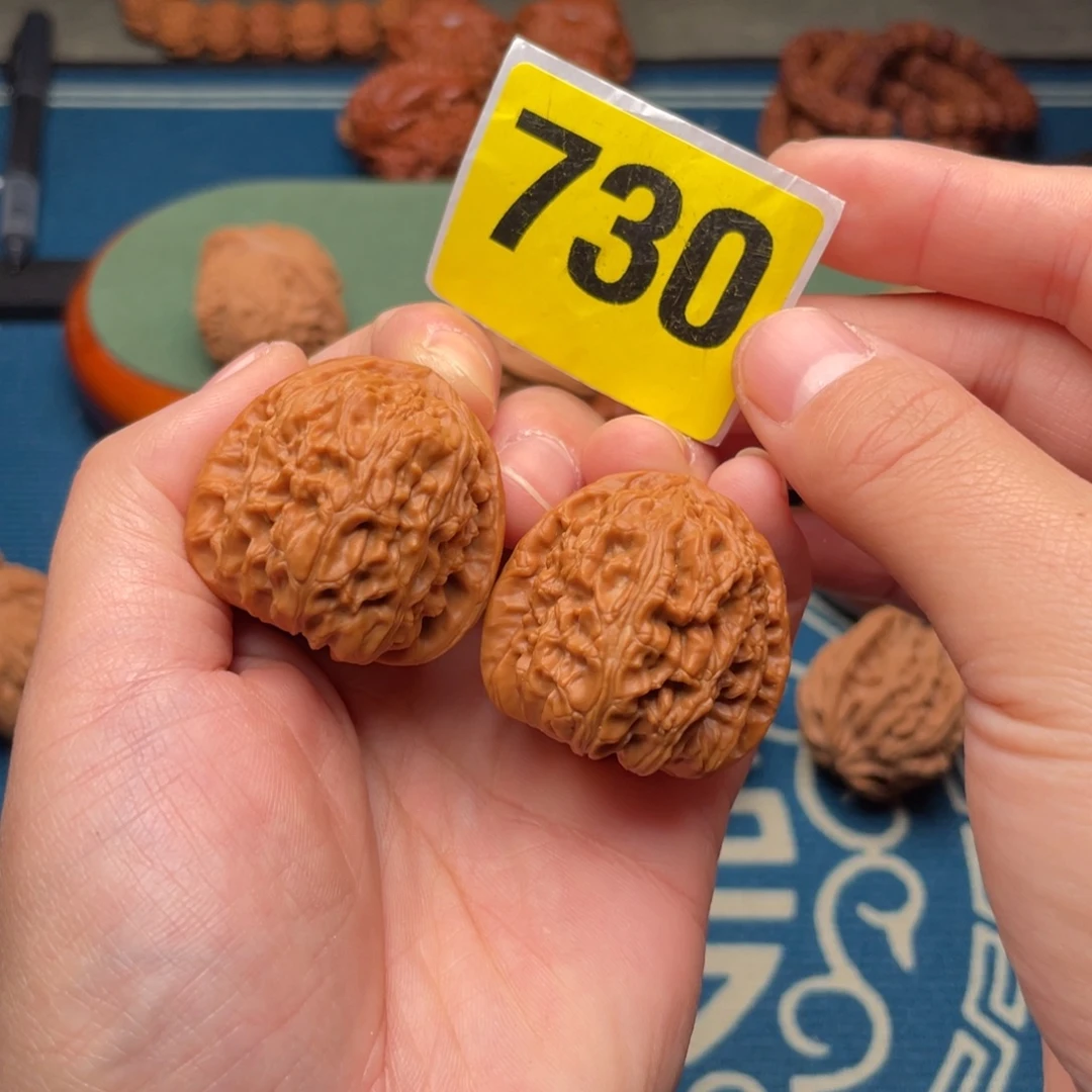 文玩核桃把件34三角白730号