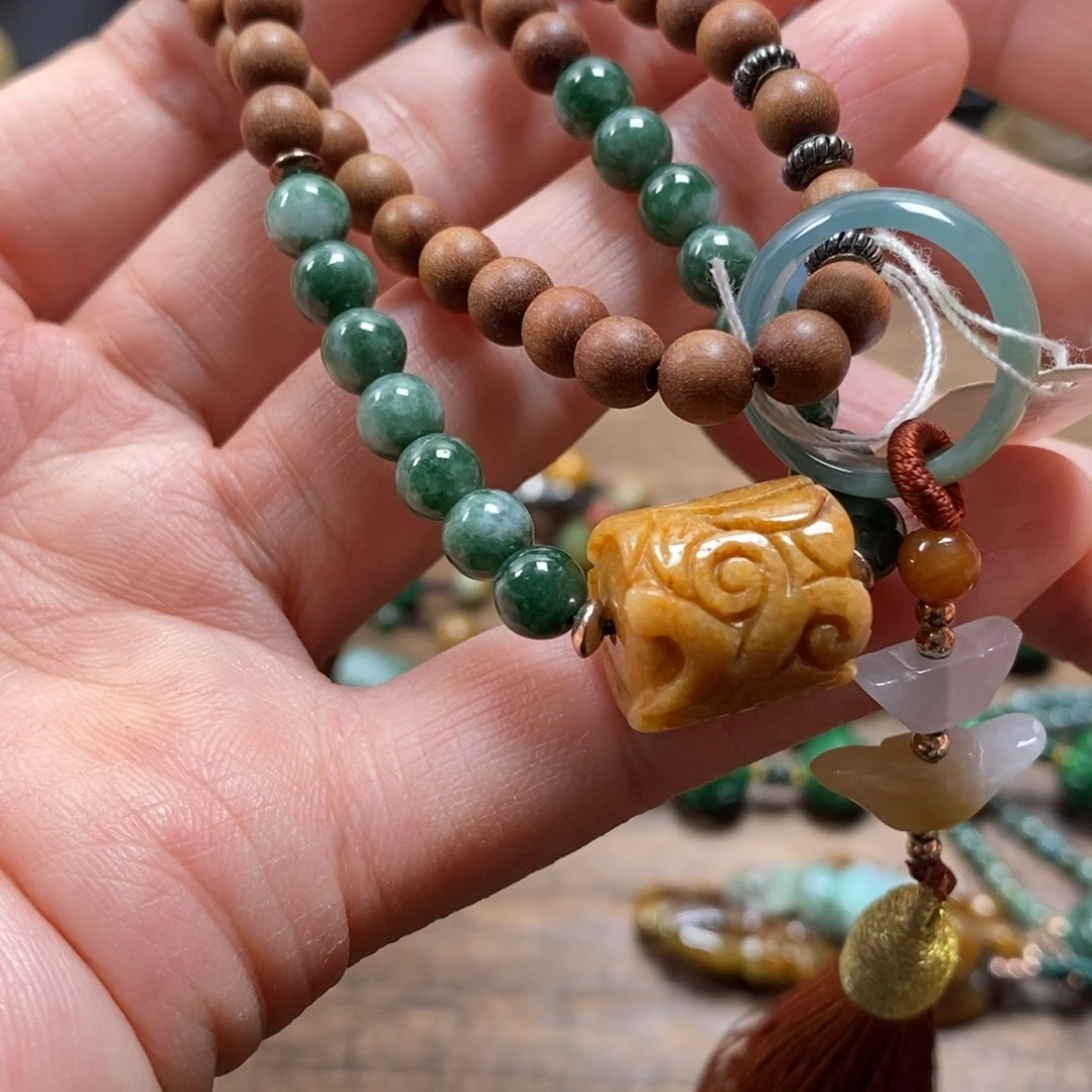 翡翠未镶嵌颈饰复古国风