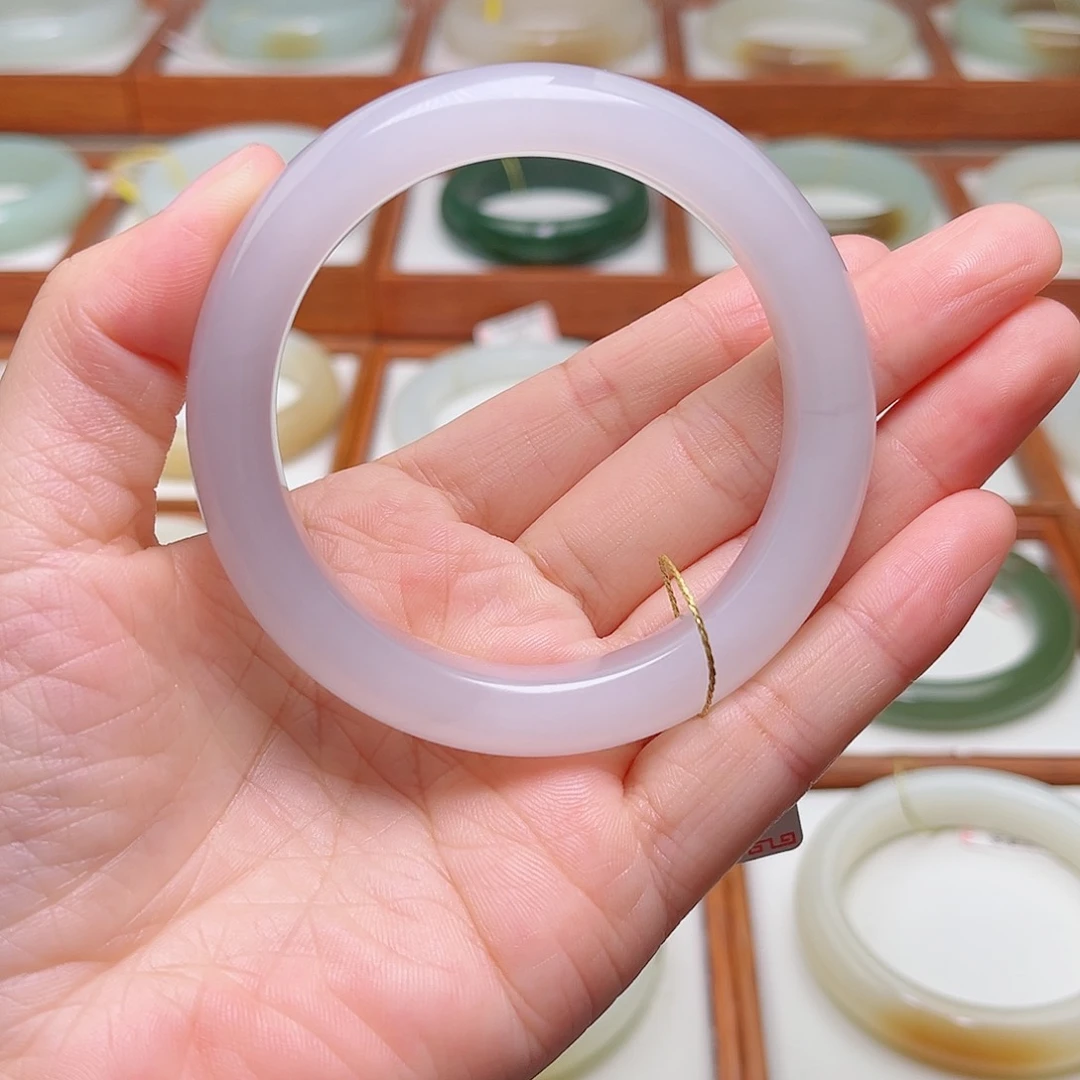 和田玉手镯未镶嵌56