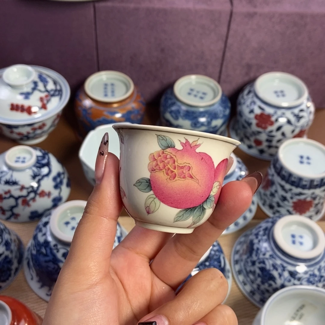 陶雅圣粉彩石榴小杯