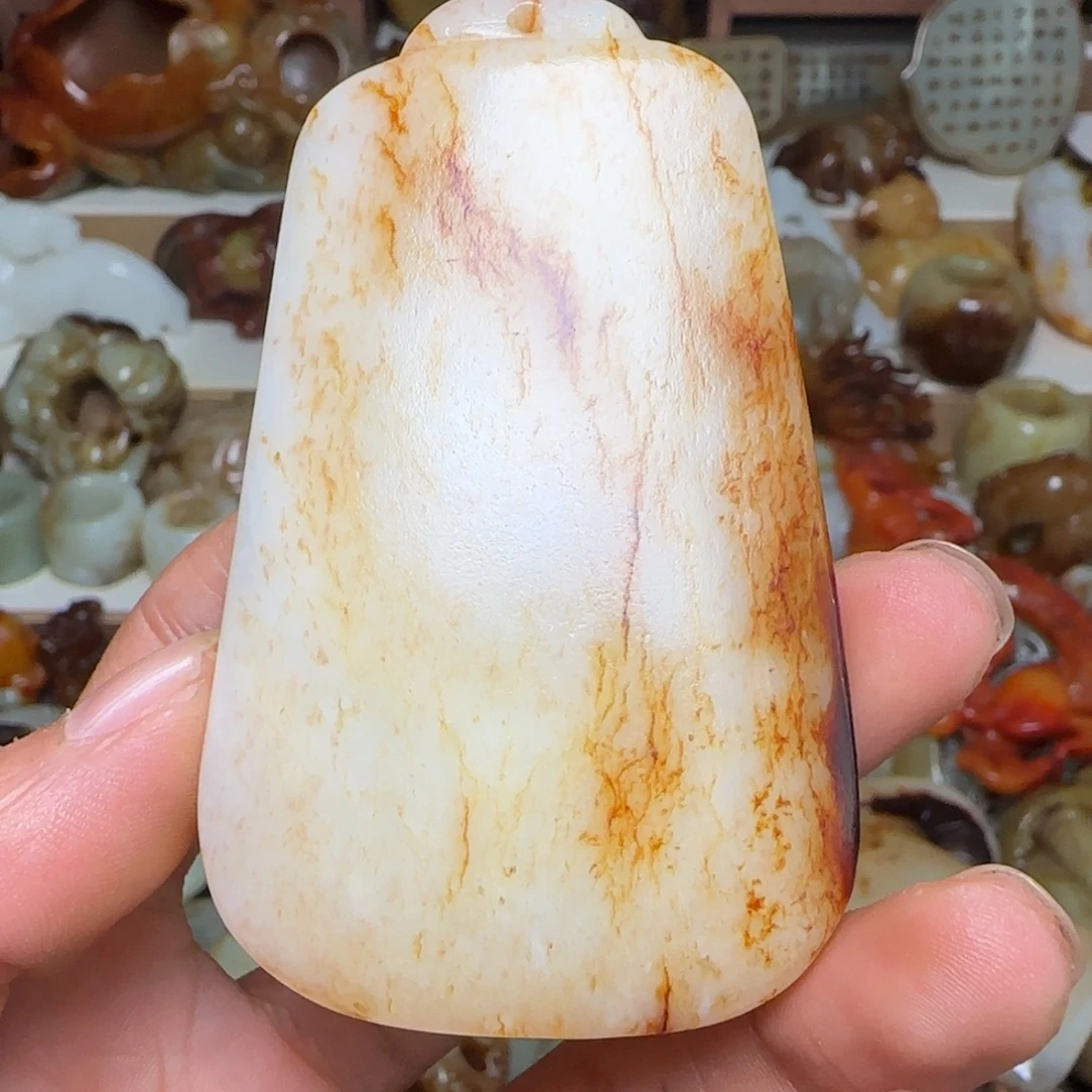 豫***槃和田玉未镶嵌颈饰