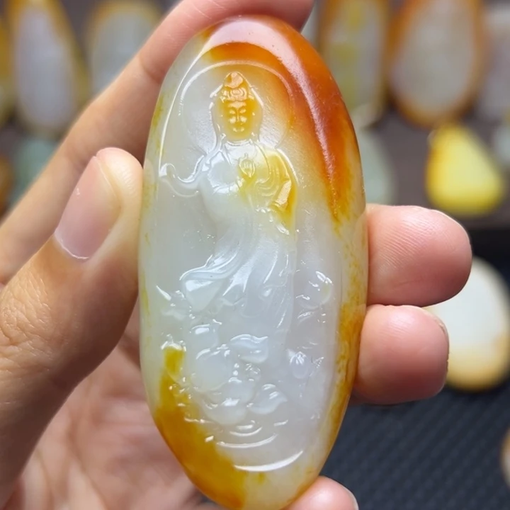 颈饰未镶嵌和田玉