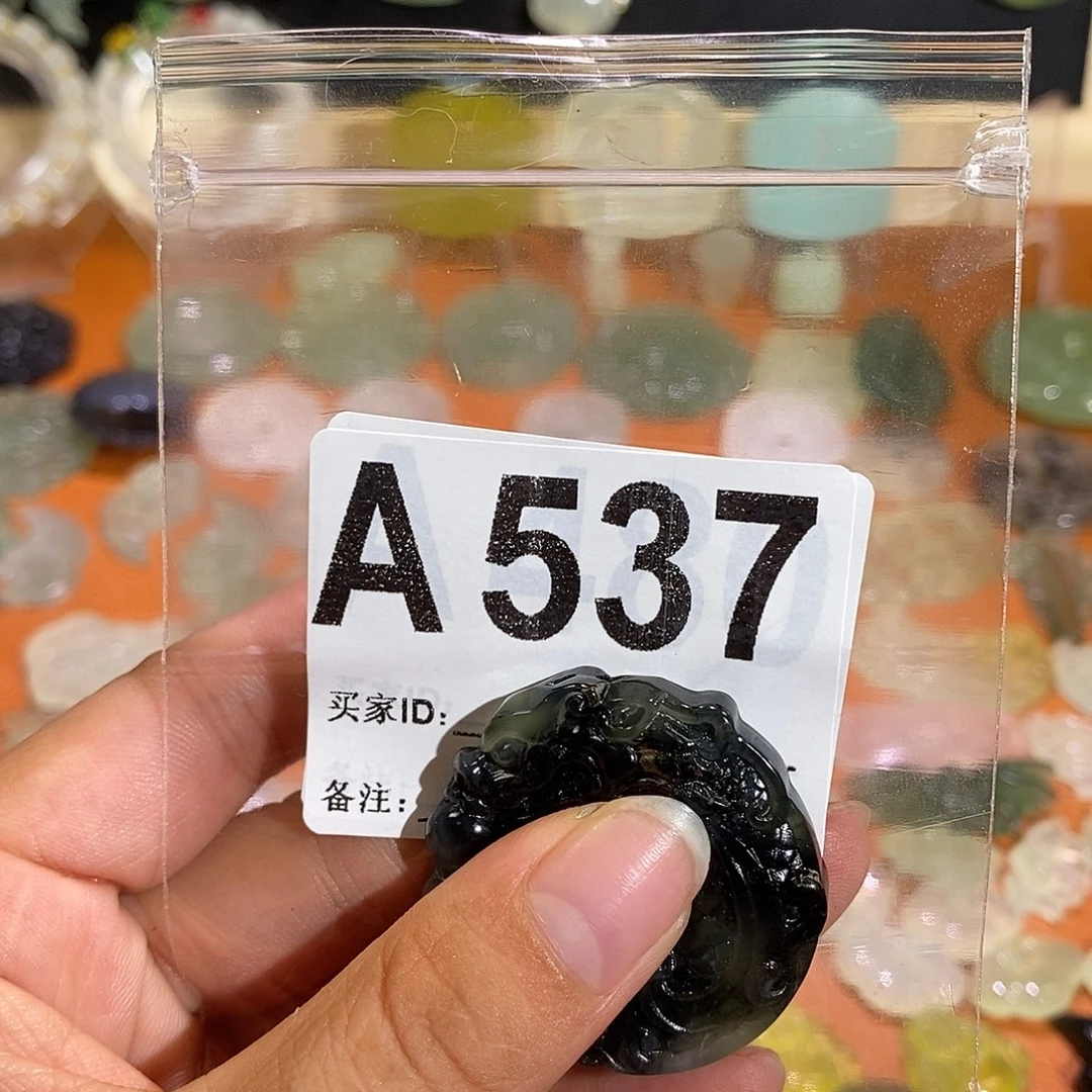 漂***.合金岫玉颈饰精美礼品