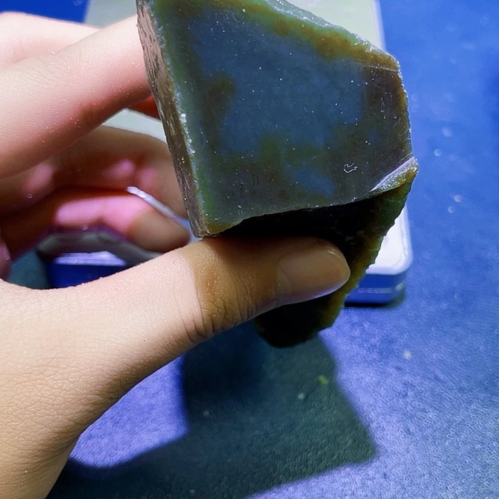 未镶嵌和田玉（糖玉）珠宝半成品