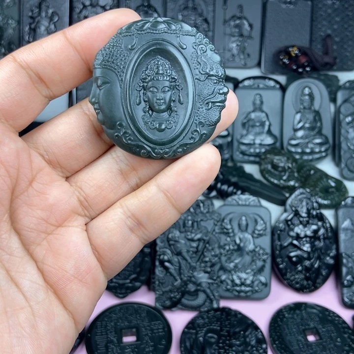 颈饰未镶嵌和田玉