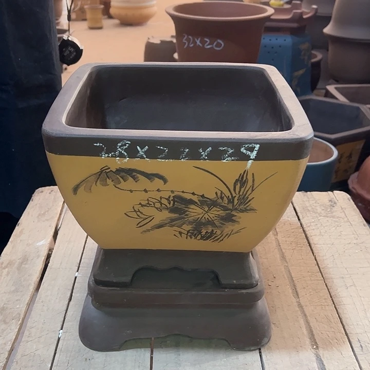 红陶紫砂工艺厂……紫砂工艺厂