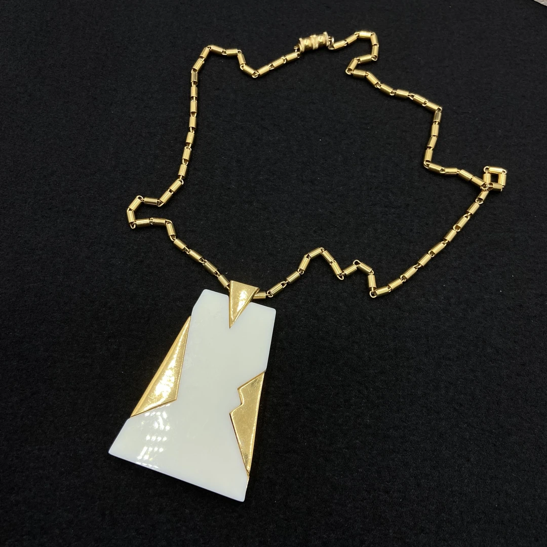 合金亚克力吊坠 【Liz璇子】Trifari白色几何吊坠项链43110无鉴赏期