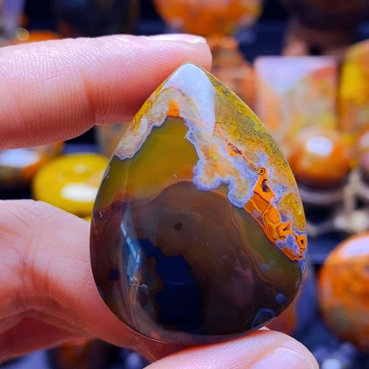 玛瑙/玉髓颈饰未镶嵌