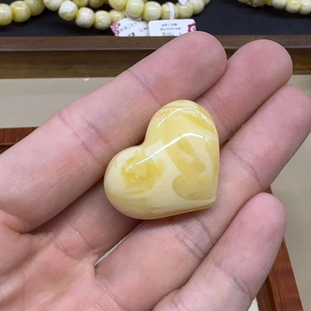琥珀未镶嵌手链精工桃心吊坠