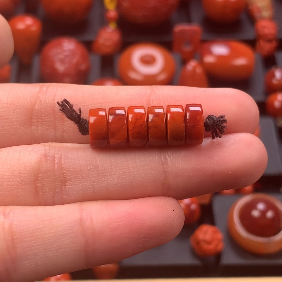 未镶嵌隔片8mm南红玛瑙R****k