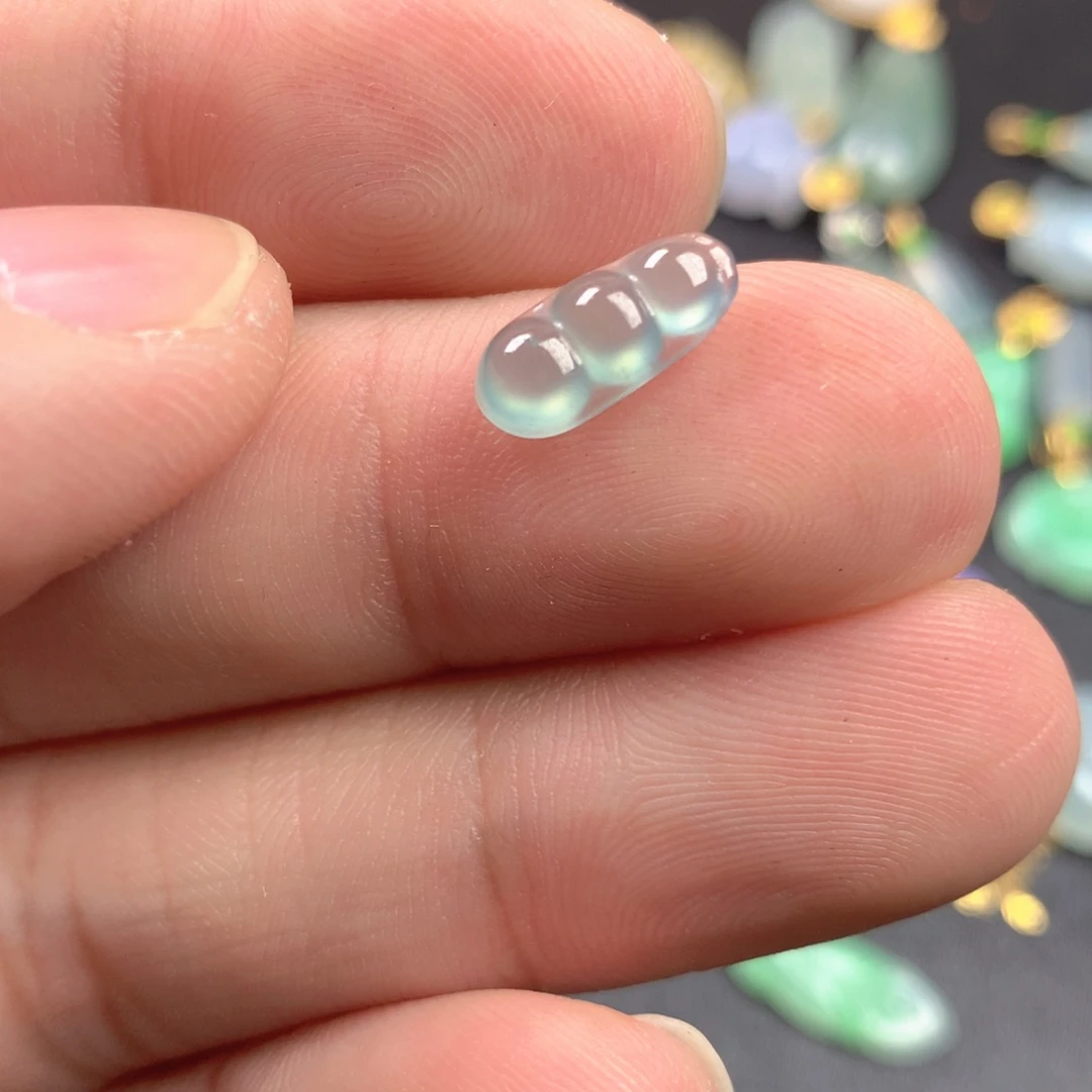 【闪购商品】颈饰未镶嵌翡翠翡翠