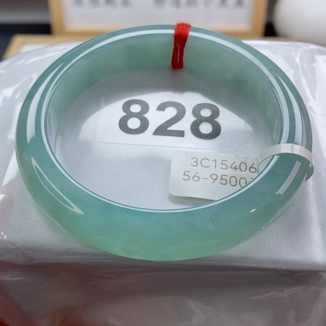 翡翠手镯未镶嵌天然A货翡翠手镯