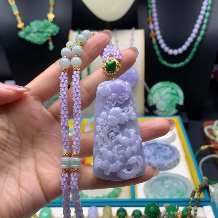 平***福翡翠未镶嵌颈饰翡翠花牌