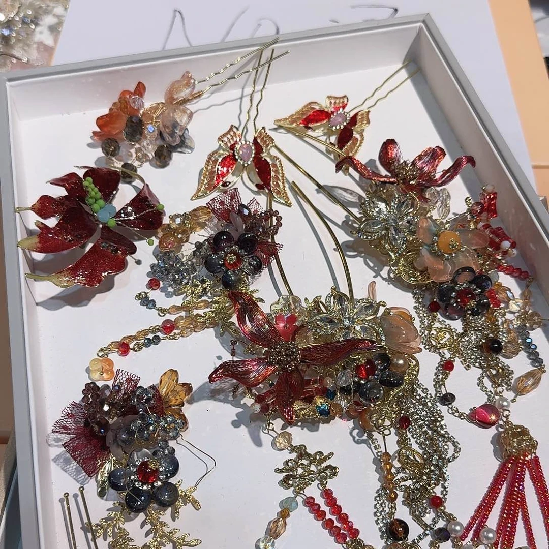 硅胶秀禾头饰不退不换不售后