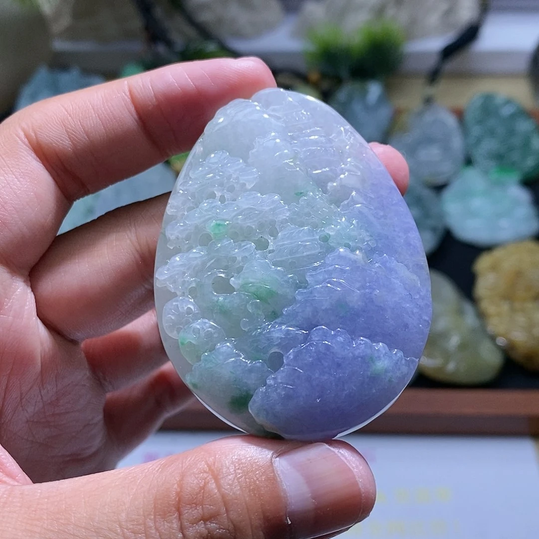 【闪购商品】翡翠颈饰未镶嵌山水